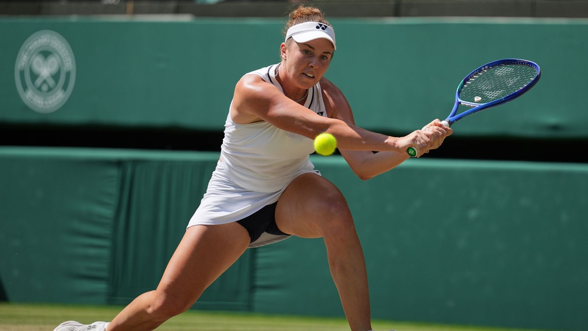 Marta Kosťuková - Linda Nosková: ONLINE prenos zo semifinále Wimbledonu 2026.