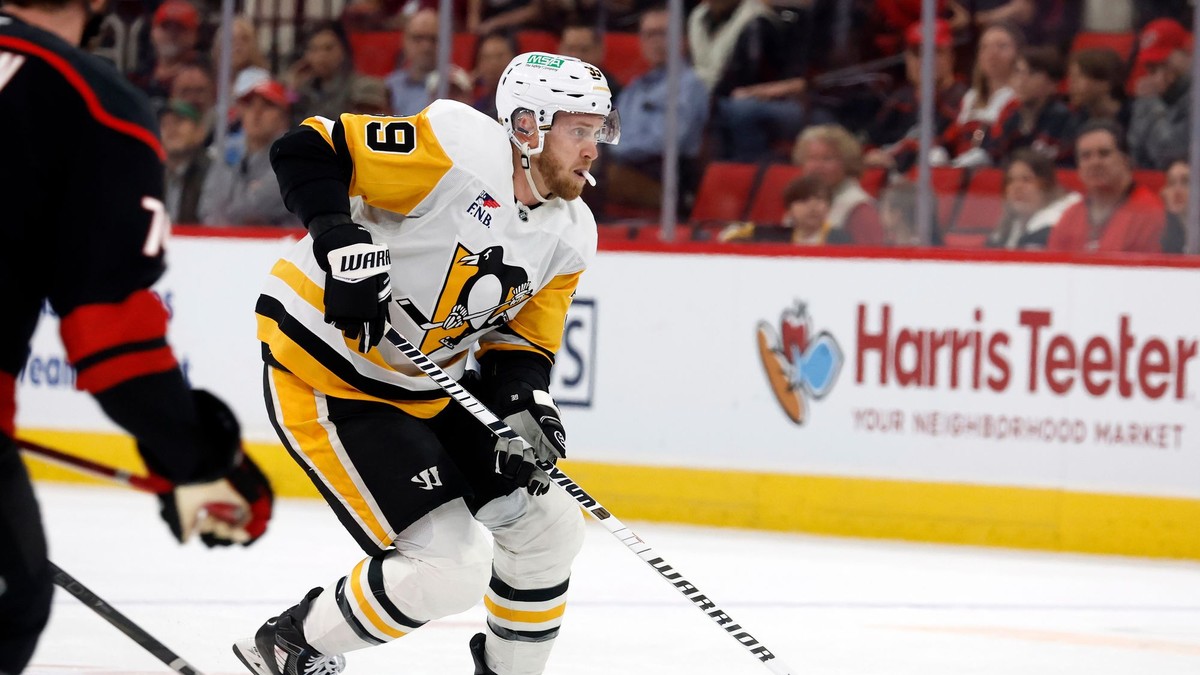 Anthony Mantha v drese Pittsburghu Penguins.