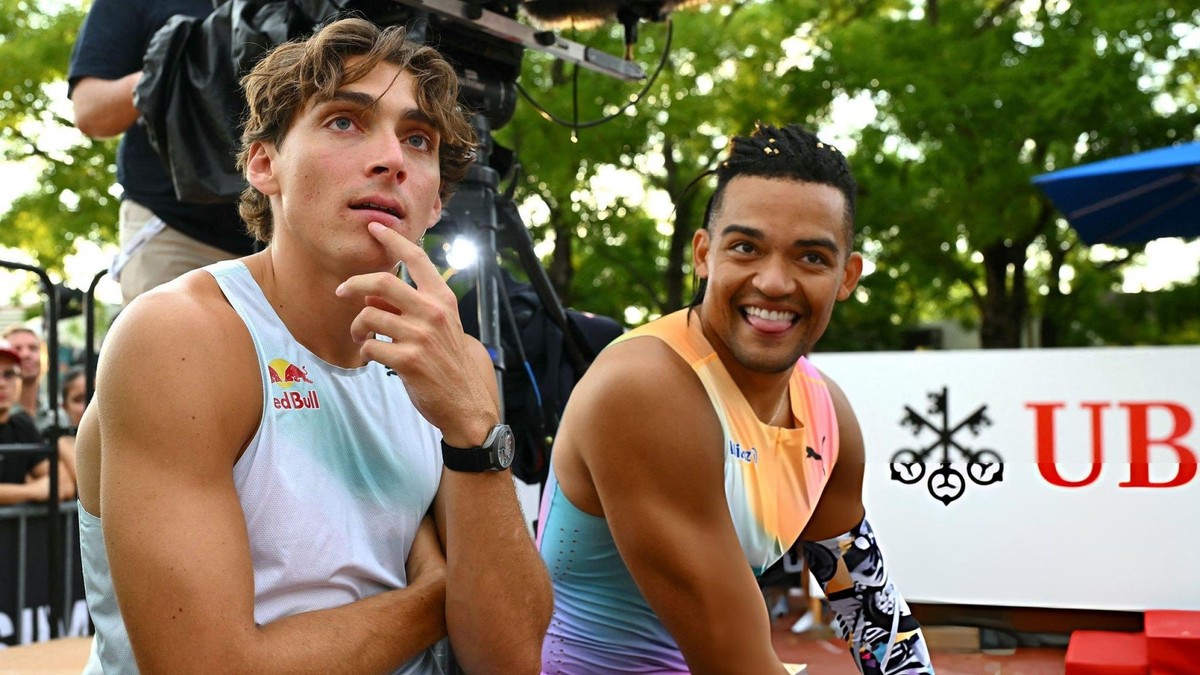 Armand Duplantis a Emmanuil Karalis.