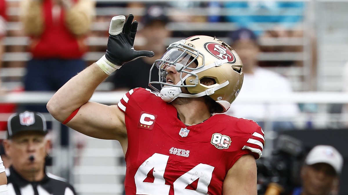 Kyle Juszczyk a jeho oslavné gesto, za ktoré dostal pokutu.