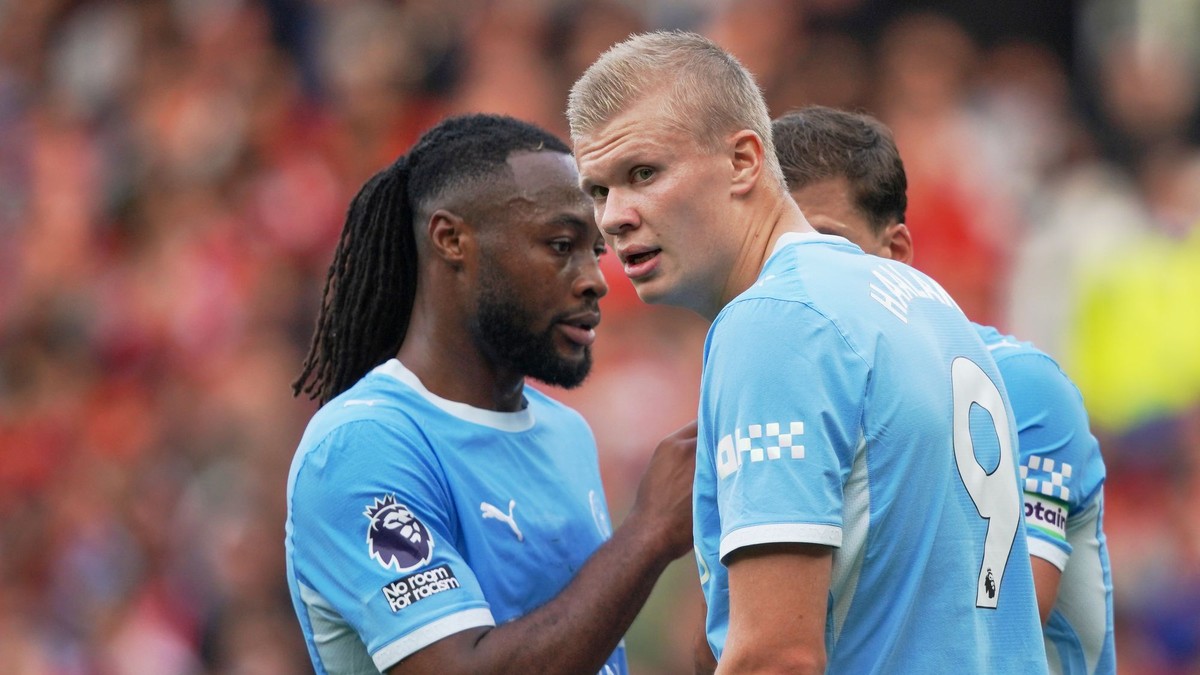 Erling Haaland v zápase Manchester United - Manchester City.