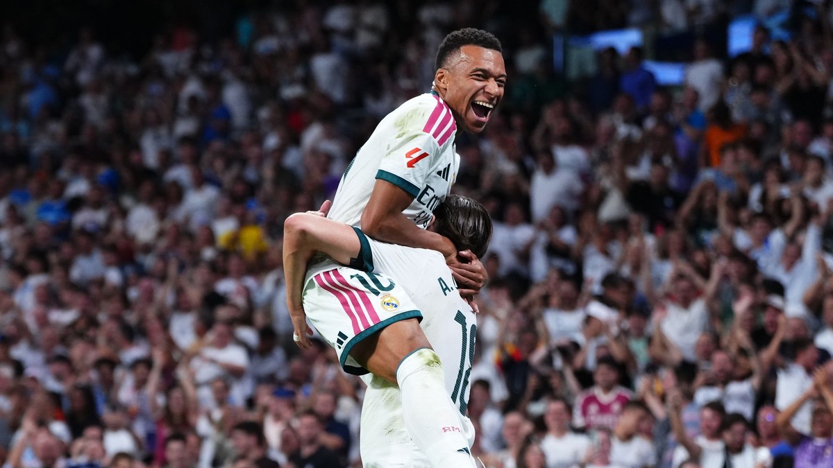 Kylian Mbappé oslavuje gól.