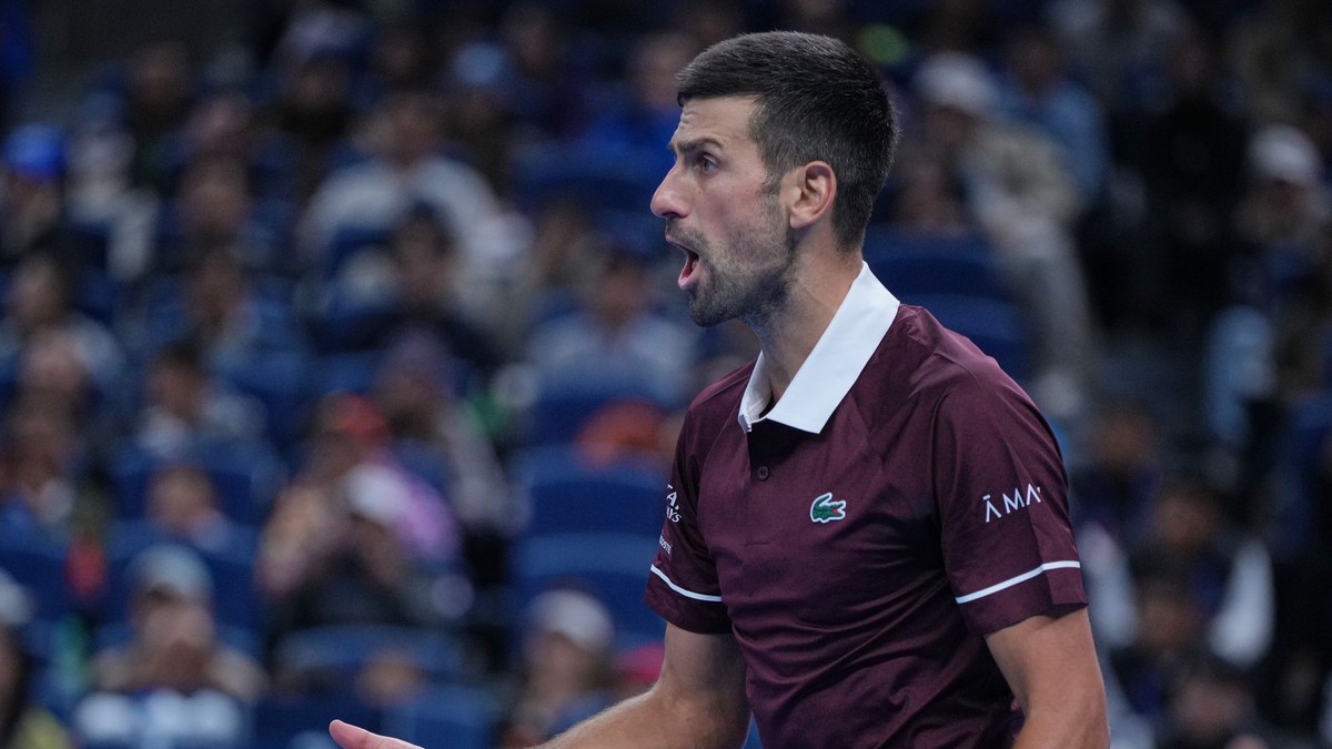 Novak Djokovič počas semifinále v Pekingu.