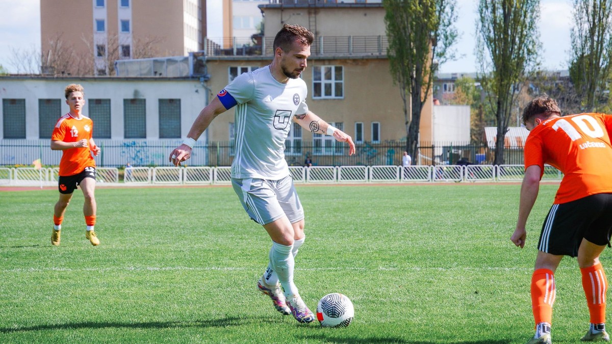 Futbalista Mojmír Trebuňák.