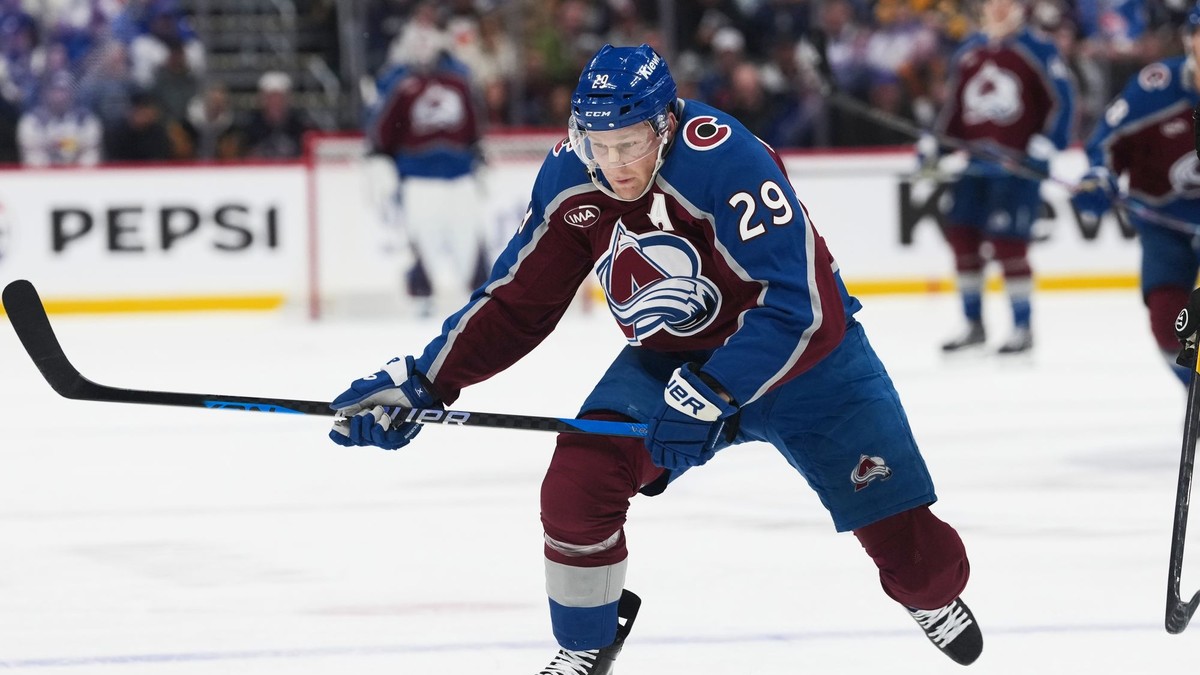 Nathan MacKinnon.