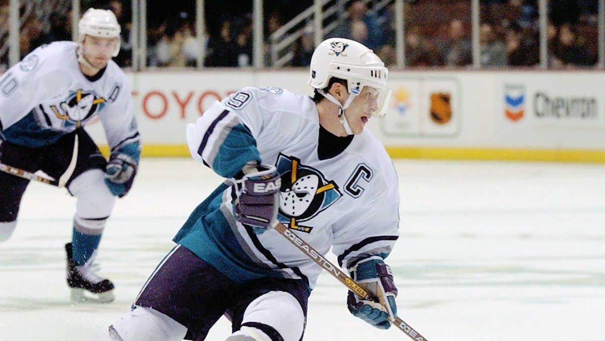 Paul Kariya.