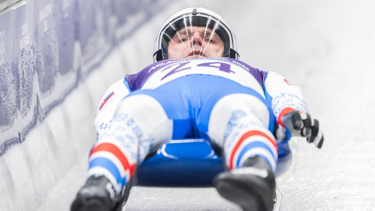 Jozef Ninis preteká v 1. jazde v súťaži mužov na zimných olympijských hrách v talianskom meste Cortina d'Ampezzo. 