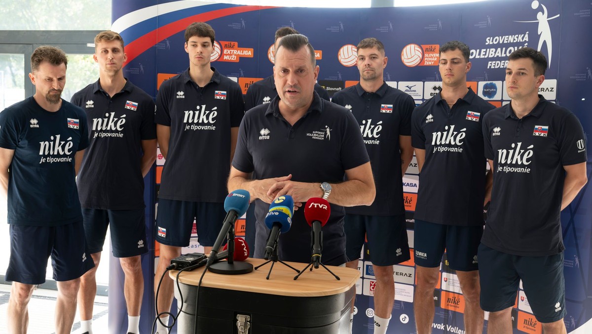 Prezident Slovenskej volejbalovej federácie (SVF) Marek Rojko počas tlačovej konferencie pred odchodom na ME vo volejbale mužov.
