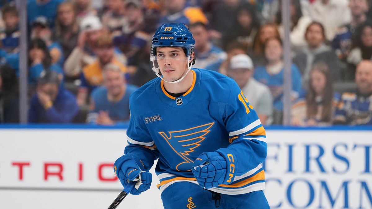 Dalibor Dvorský v drese St. Louis Blues.