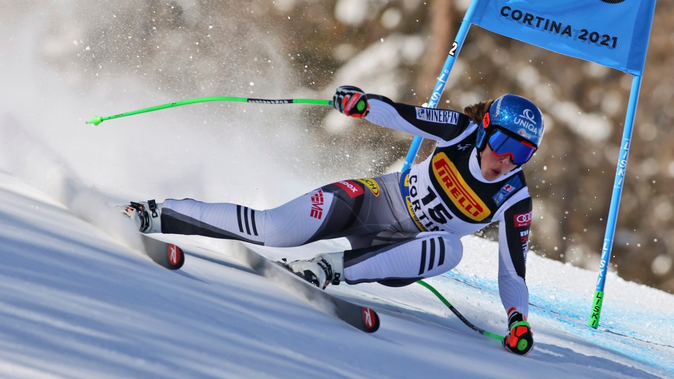 Petra Vlhová v super-G na MS v zjazdovom lyžovaní 2021.