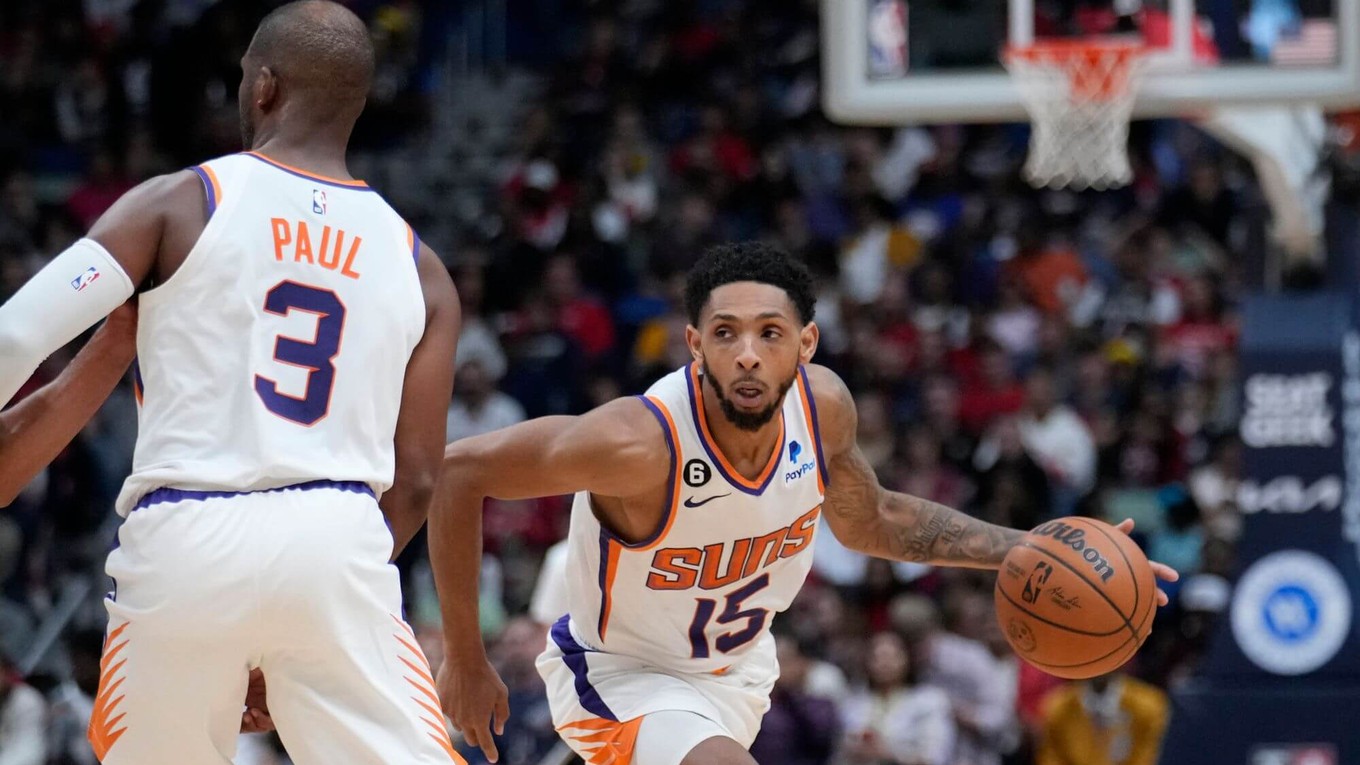 Basketbalisti Phoenix Suns.