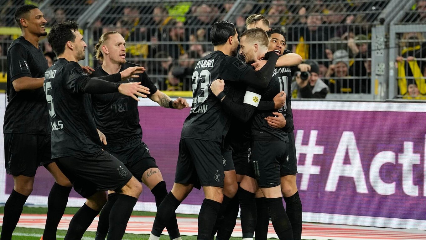 Gólová radosť hráčov Borussie Dortmund.