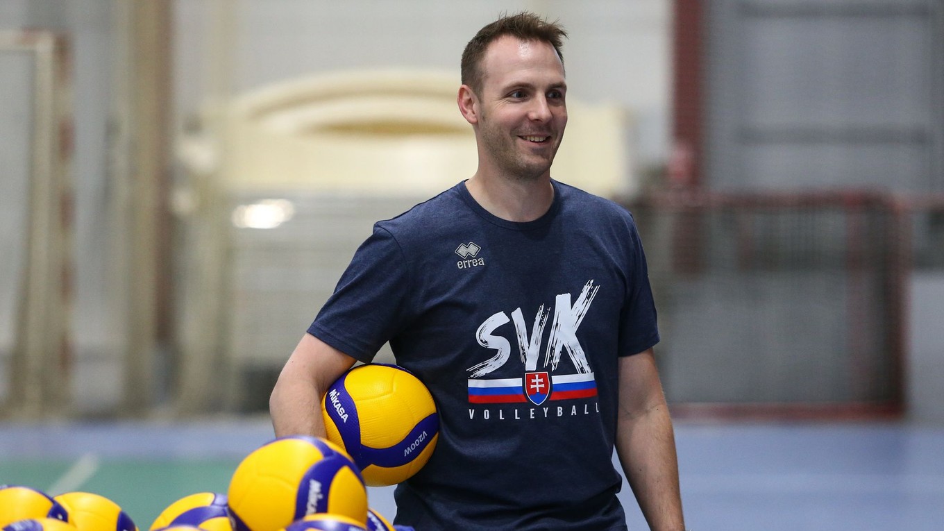 Tréner slovenských volejbalistov Steven Vanmedegael.