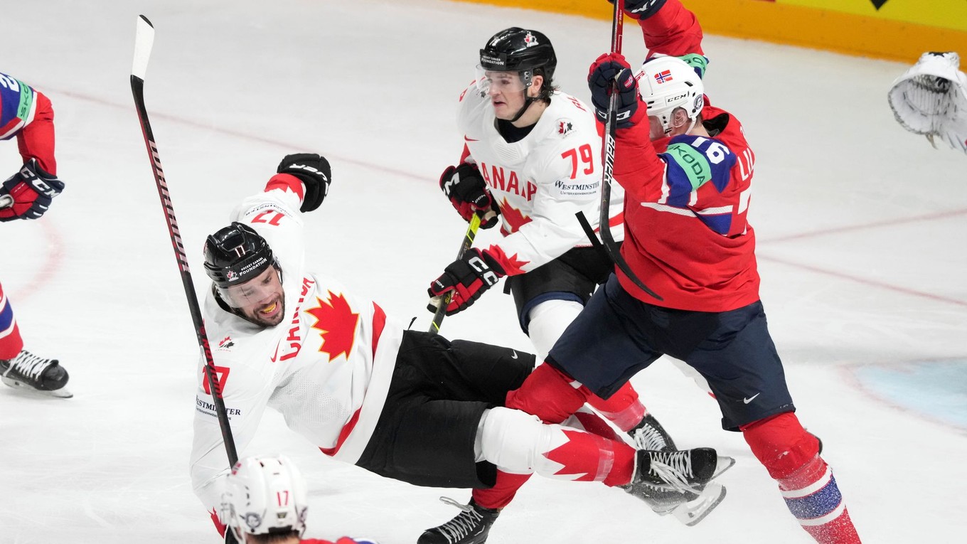 Kanadský hokejista Milan Lucic v zápase proti Nórsku na MS 2023.