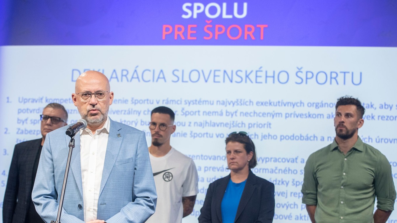 Slovenskí športovci a prezidenti Slovenského olympijského a športového výboru a Slovenského futbalového zväzu.