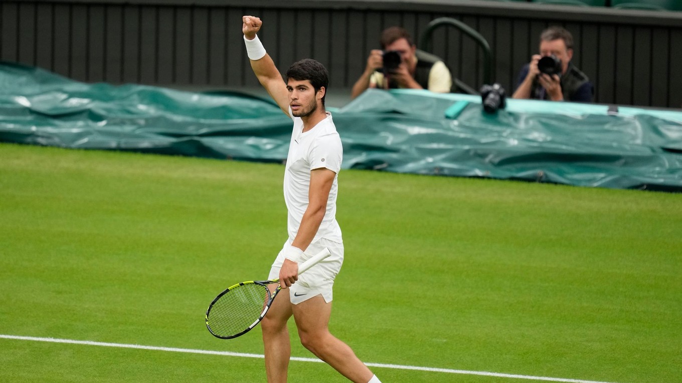 Carlos Alcaraz v semifinále Wimbledonu 2023.