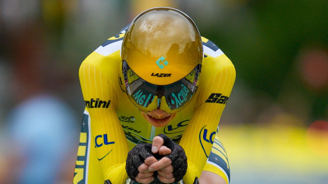 Jonas Vingegaard víťaz časovky a líder Tour de France. 