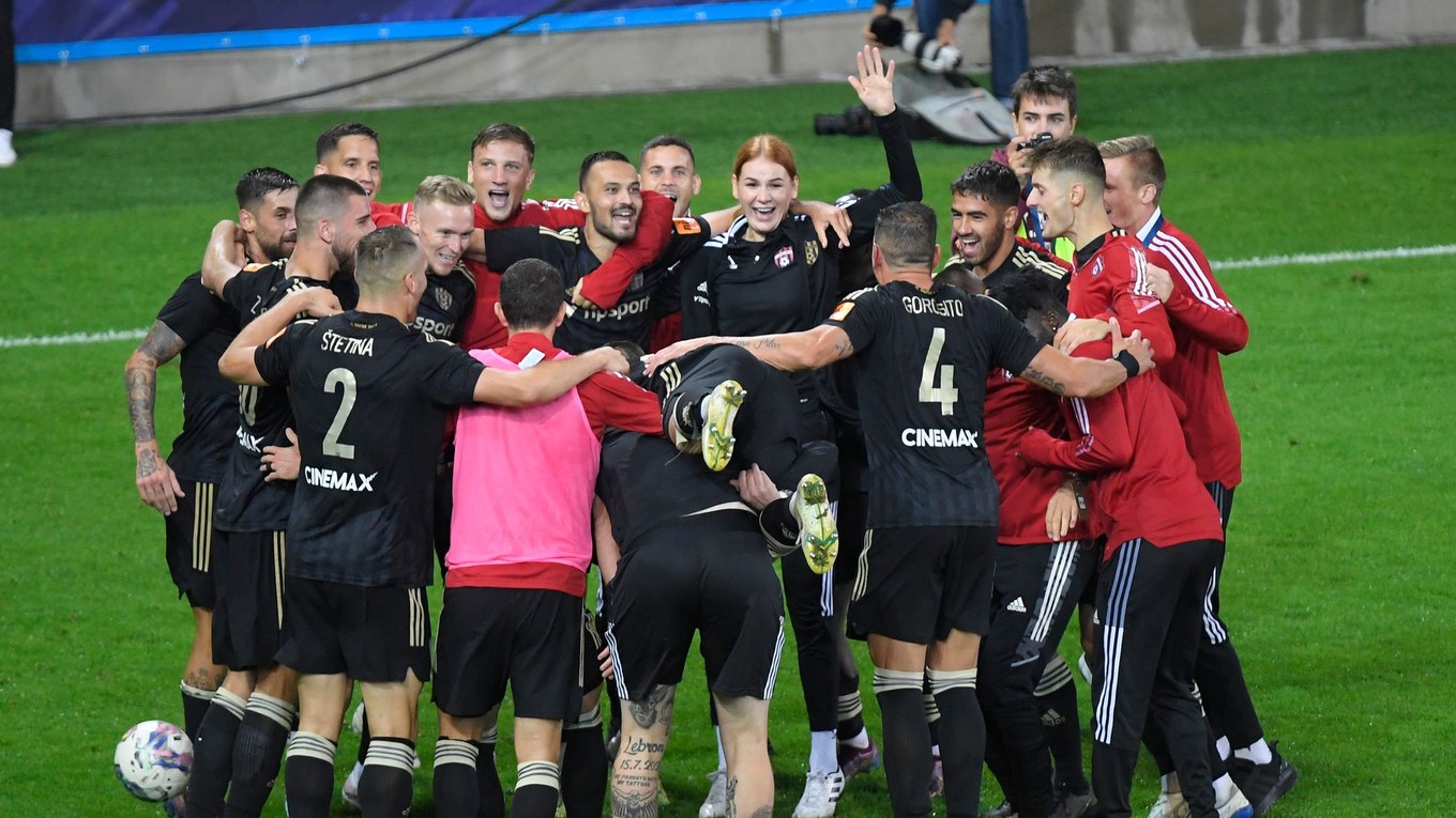 Radosť Spartaka Trnava po postupe do skupinovej časti Európskej konferenčnej ligy.