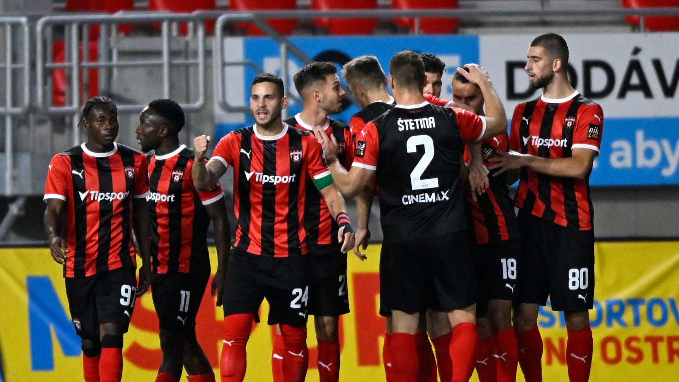 Momentka zo zápasu AS Trenčín – FC Spartak Trnava.