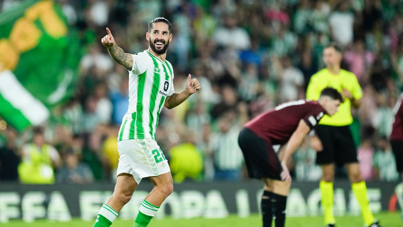 Španielsky futbalista Isco v drese Betisu Sevilla.