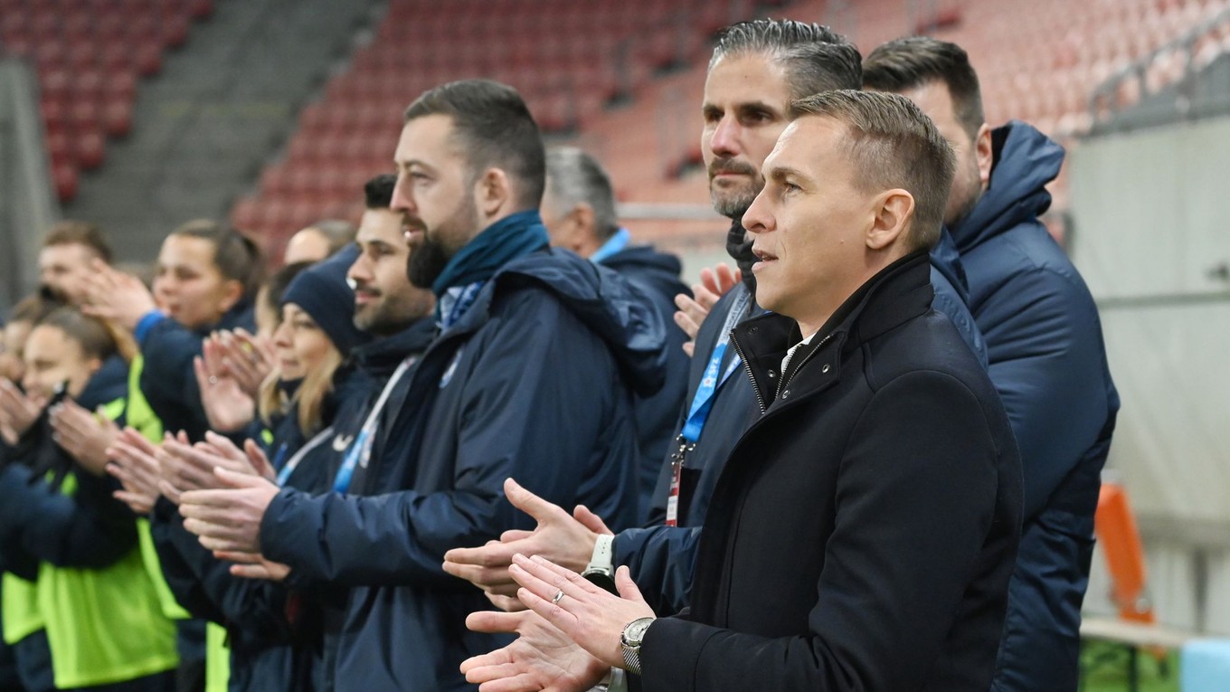 Tréner Slovenska Peter Kopún.