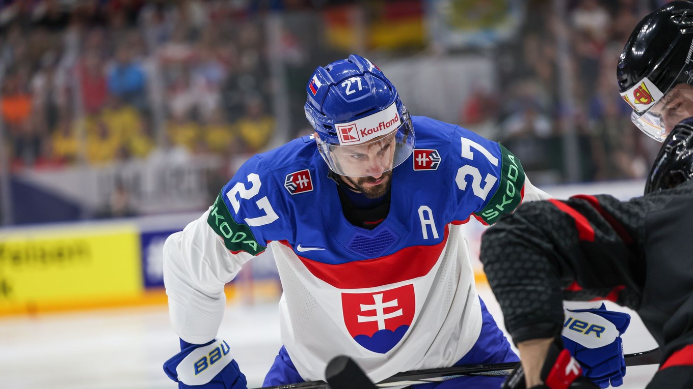 Marek Hrivík v zápase Slovensko-Kanada vo štvrťfinále MS v hokeji 2024.