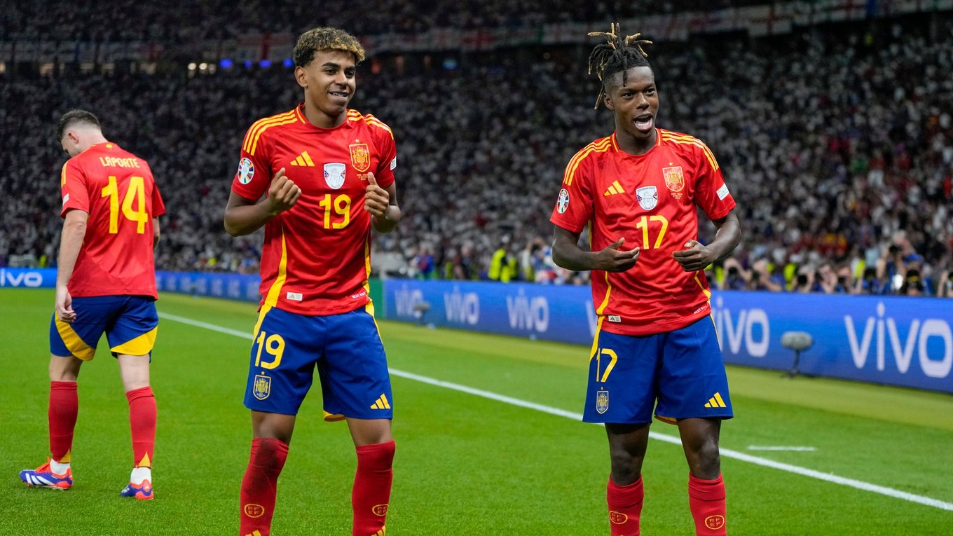 Nico Williams (vpravo) a Lamine Yamal.