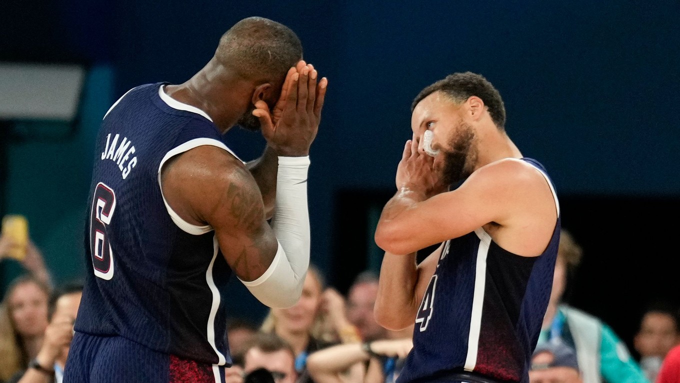 LeBron James (6) a Stephen Curry (4).