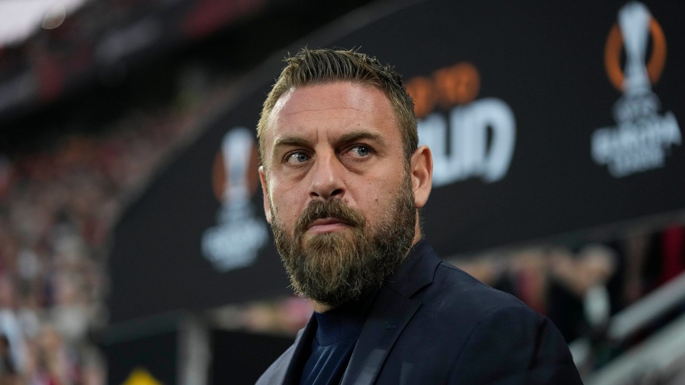 Bývalý taliansky futbalista a legenda AS Rím Daniele De Rossi.