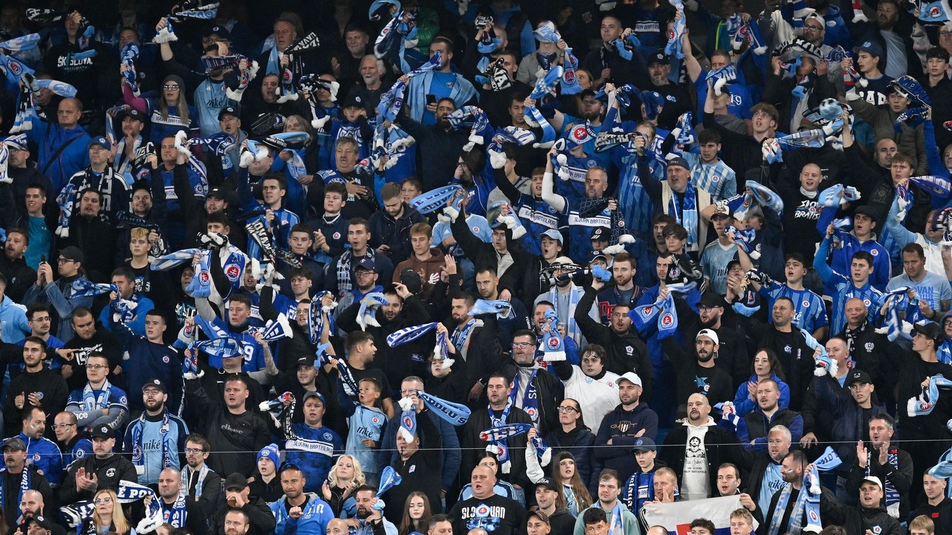 Fanúšikovia Slovana.