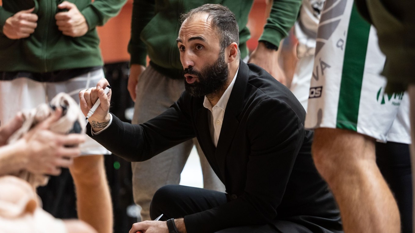 Hlavný tréner MBK Baník Handlová Nenad Miloševič