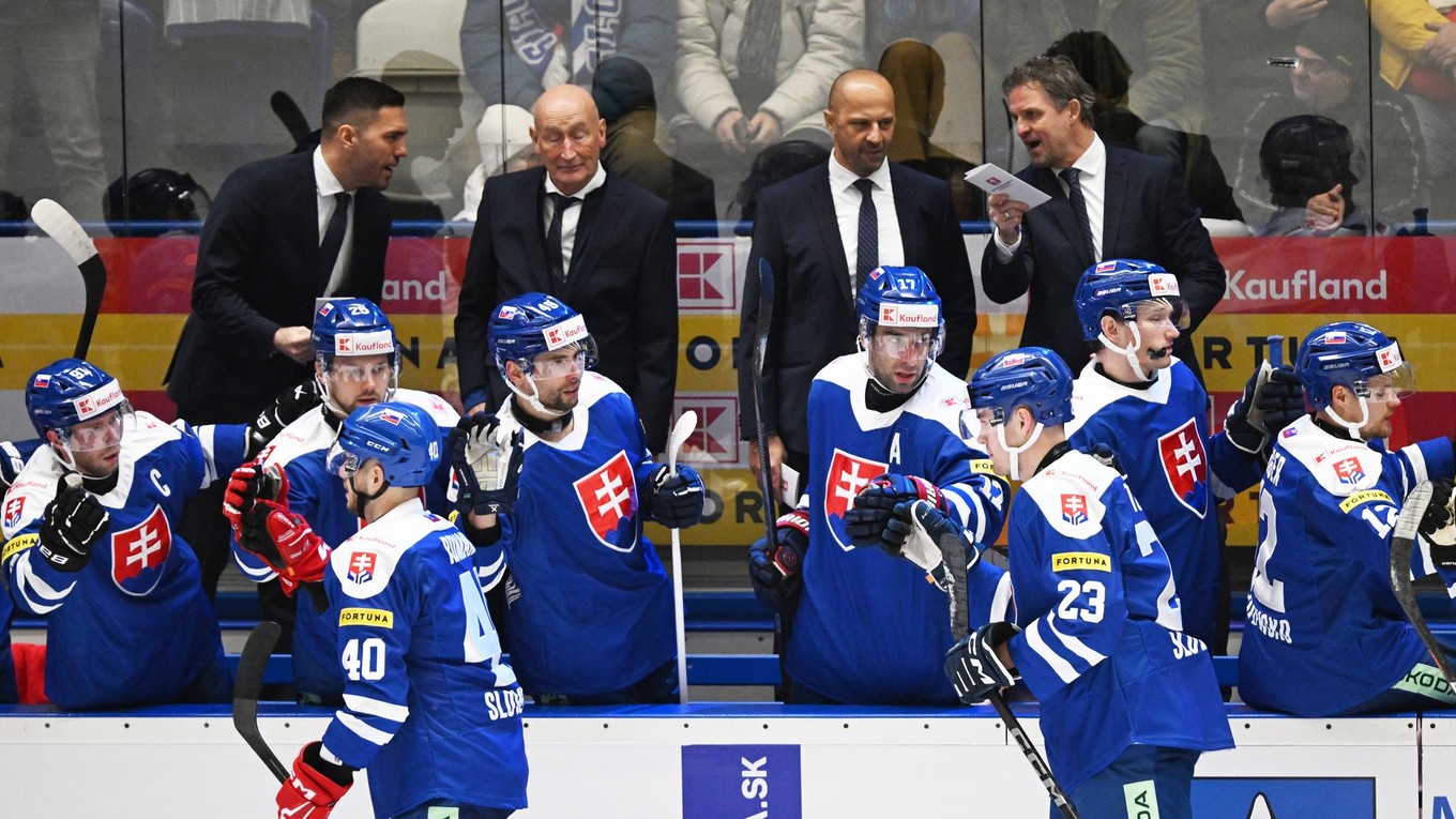 Pozrite si, v akých dresoch nastúpi Slovensko na MS v hokeji 2025.