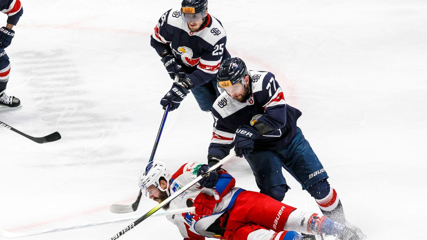 Fotka zo zápasu HC Slovan Bratislava - HK 32 Liptovský Mikuláš.