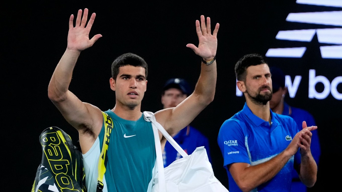 Carlos Alcaraz a Novak Djokovič na Australian Open 2025.