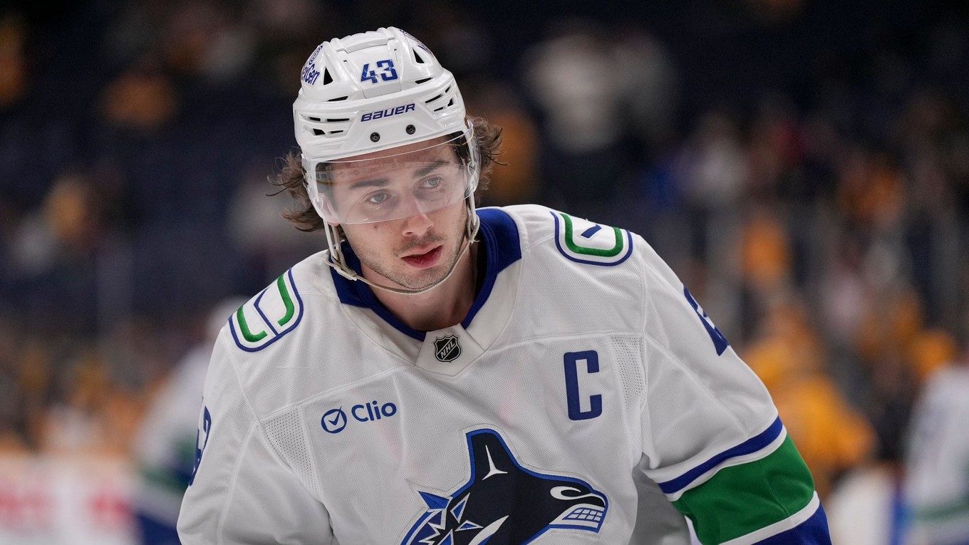 Obranca Vancouver Canucks Quinn Hughes.
