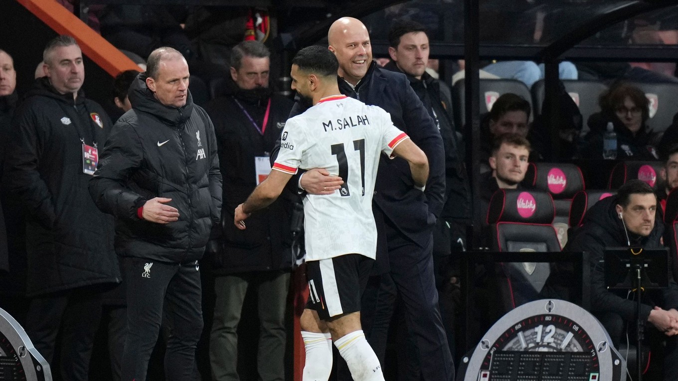 Tréner Liverpoolu Arne Slot.