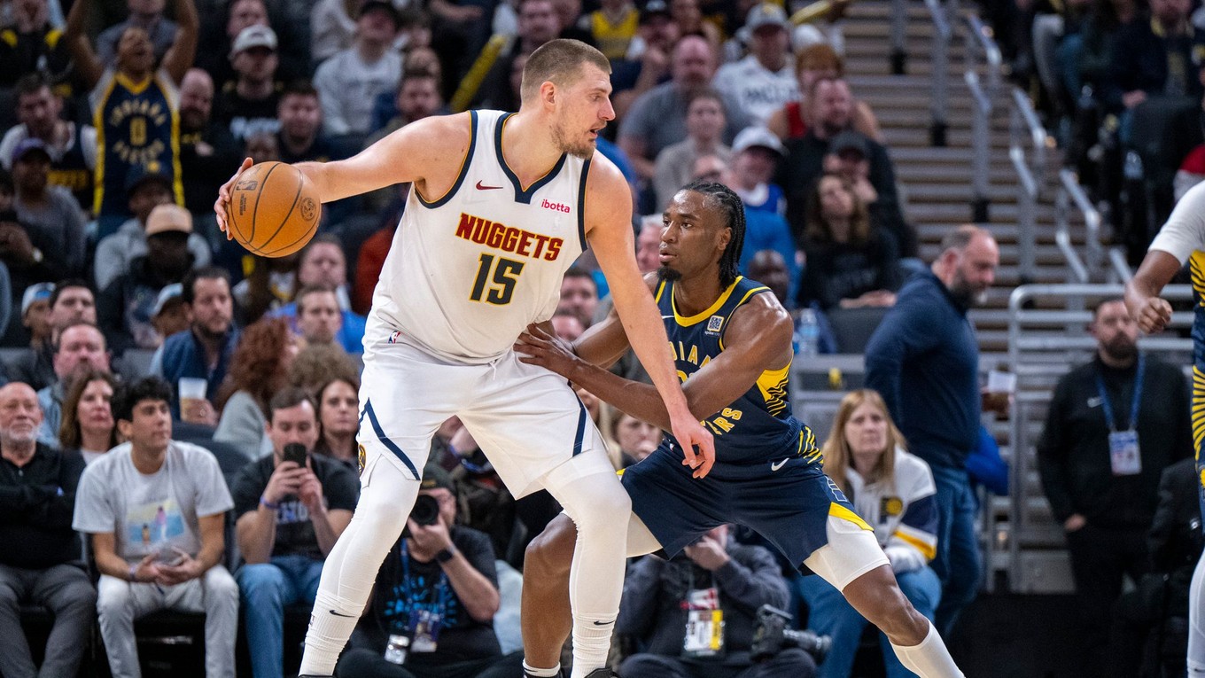 Nikola Jokič v zápase proti Indiana Pacers.