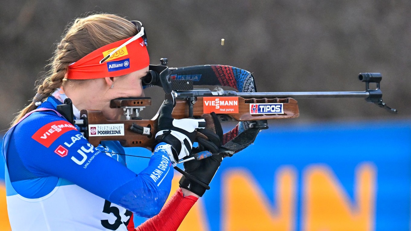 Anastasia Kuzminová na strelnici