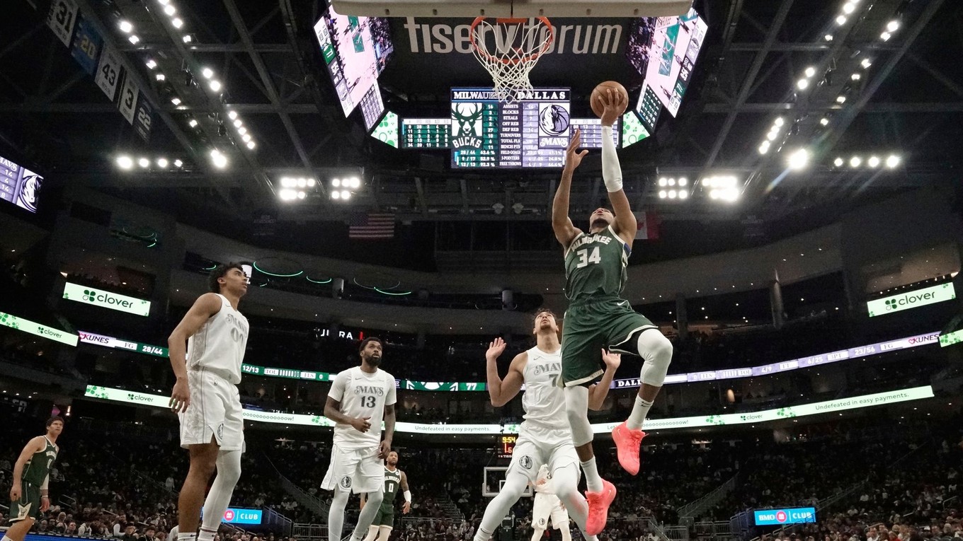 Giannis Antetokounmpo prekonáva hranicu 20.000 bodov v NBA.