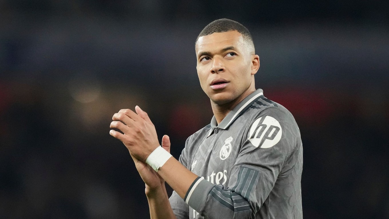 Kylian Mbappé v drese Realu Madrid.