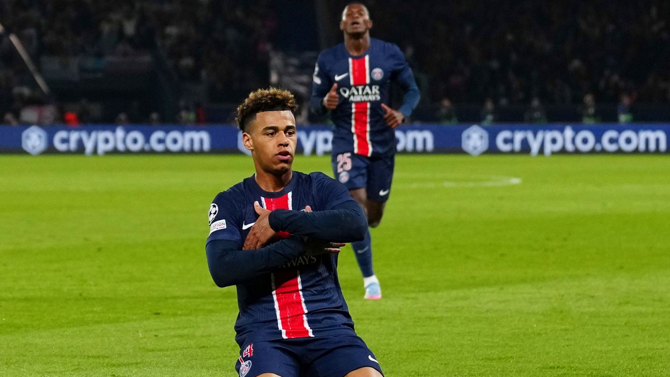 Désiré Doué sa teší z gólu.