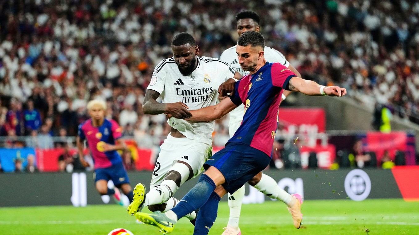 Antonio Rüdiger a Ferran Torres.