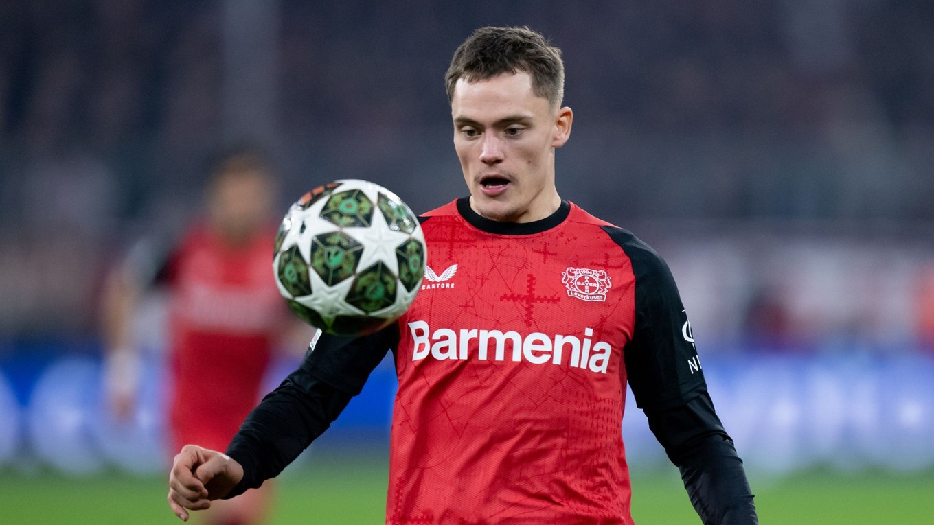 Florian Wirtz v drese Bayeru Leverkusen.