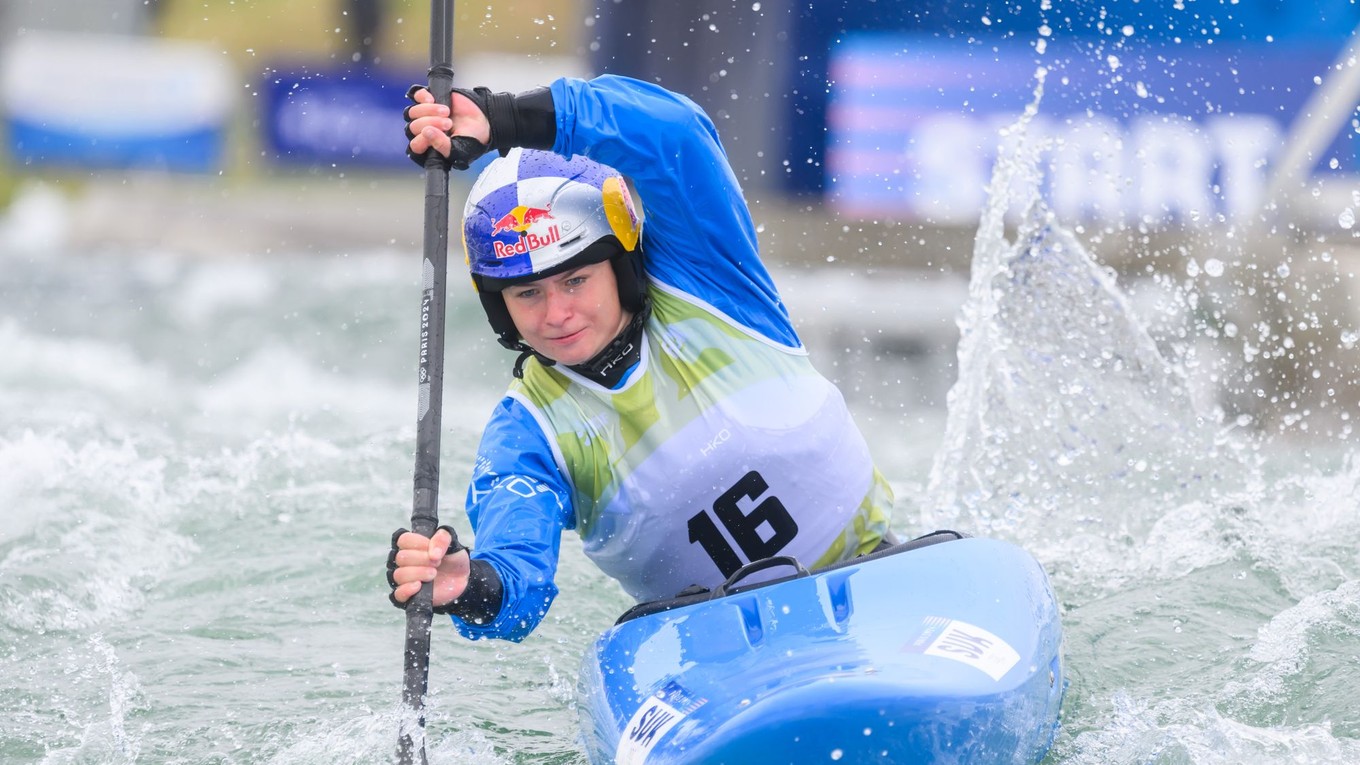 Na snímke je slovenská vodná slalomárka Zuzana Paňková.