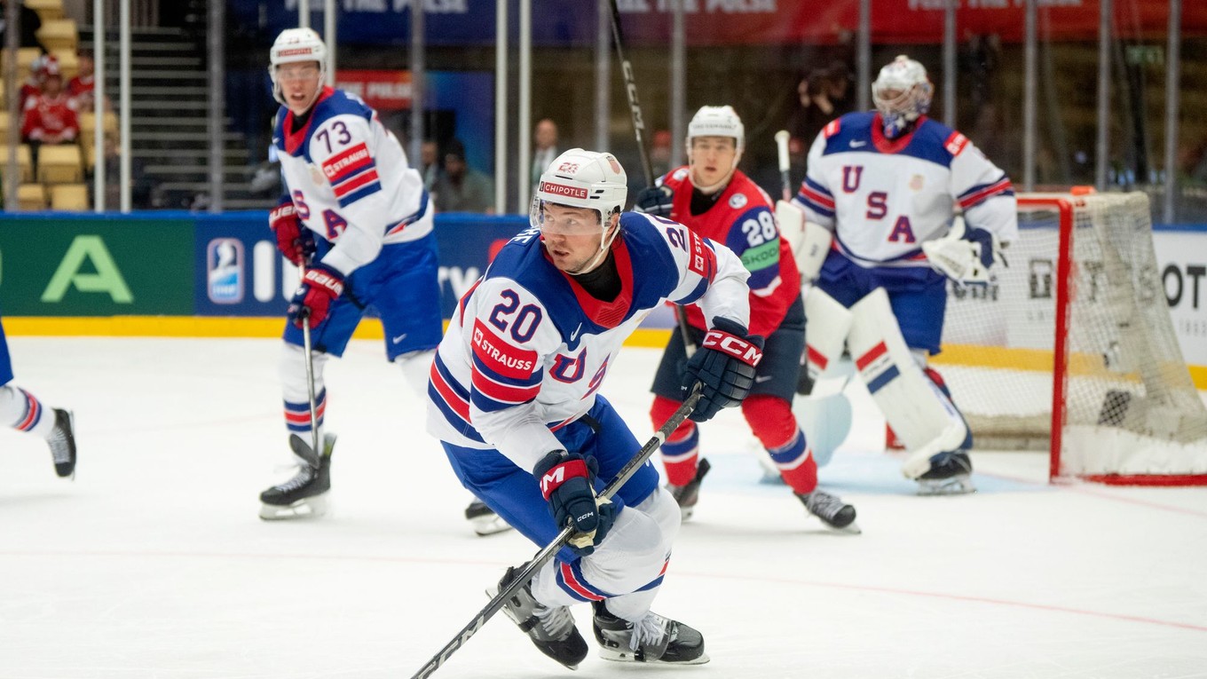 Fotka zo zápasu USA - Nórsko na MS v hokeji 2025.