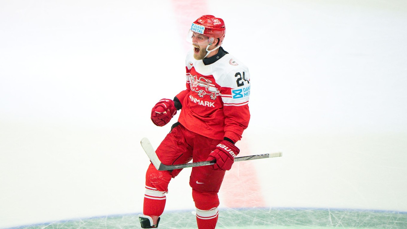 Nikolaj Ehlers oslavuje gól na MS v hokeji 2025.