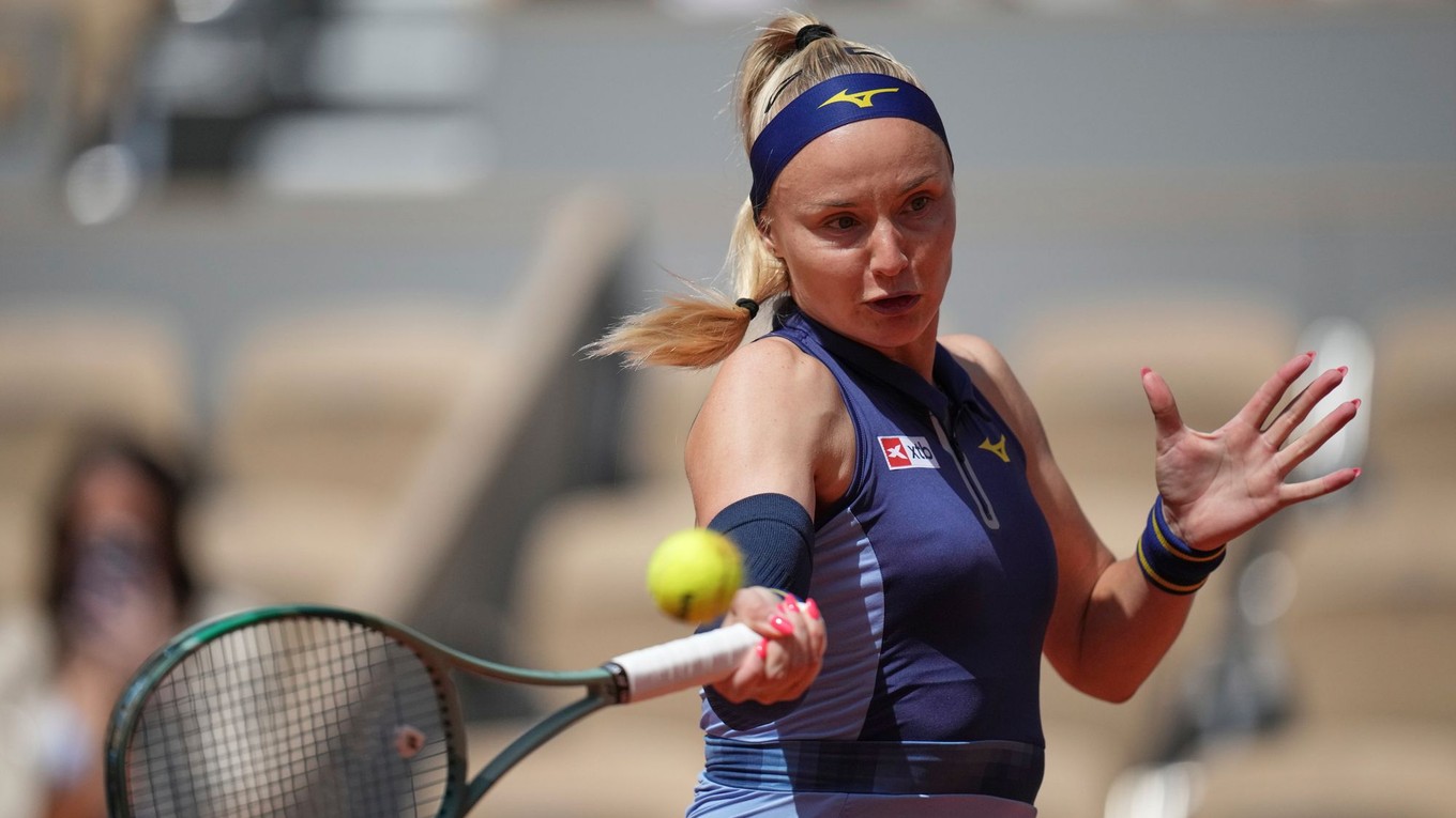 Rebecca Šramková - Barbora Krejčíková: ONLINE prenos z 1. kola turnaja WTA v Londýne.