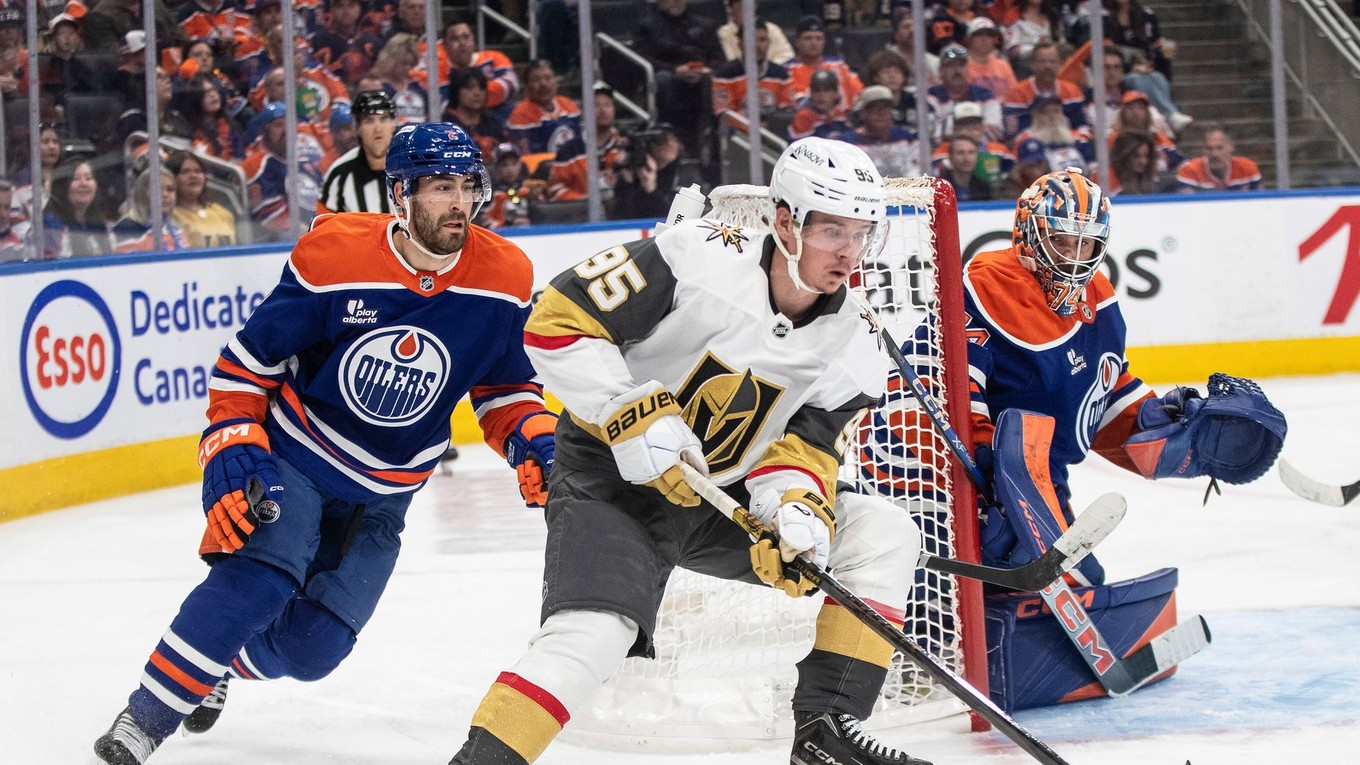 Fotka zo zápasu Edmonton Oilers - Vegas Golden Knights.