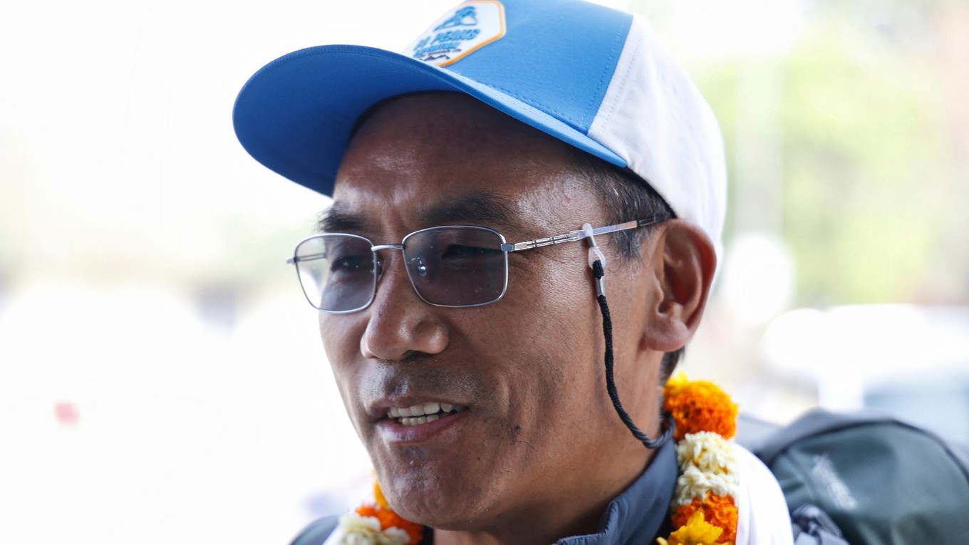 Nepálsky šerpa Kami Rita.