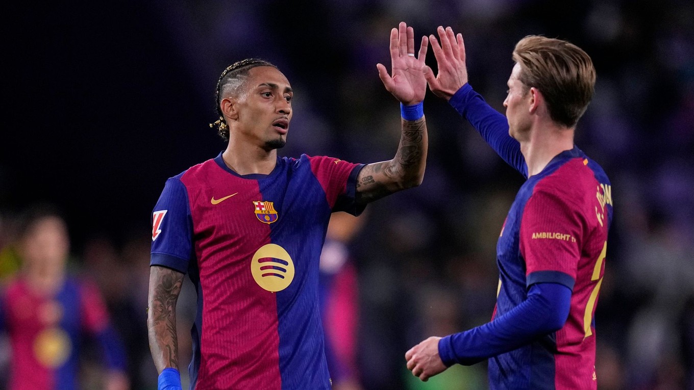 Raphinha a Frenkie de Jong.